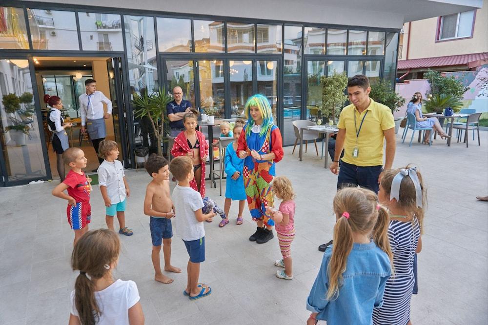 Nayino Hotel Năvodari